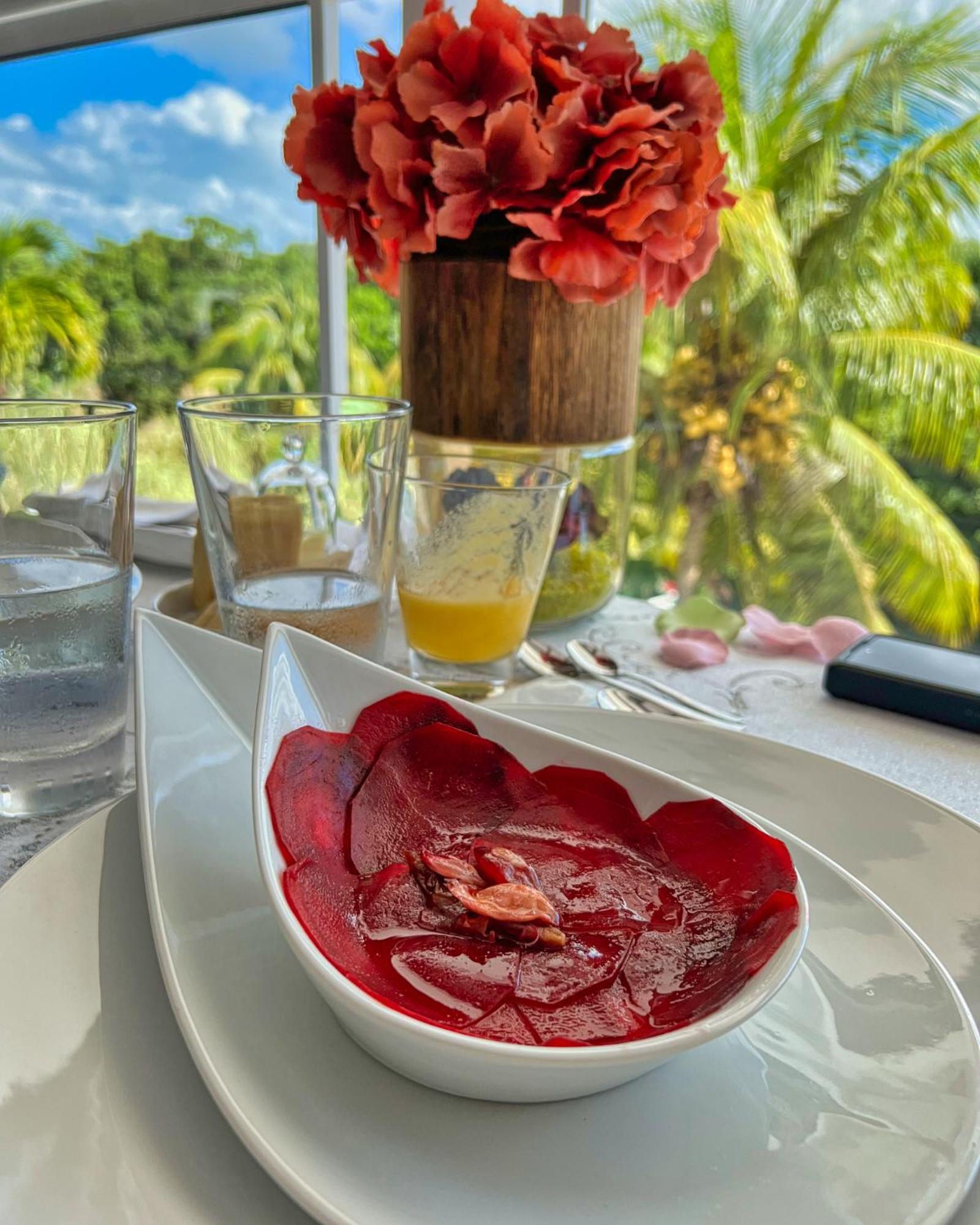 Green Lord Domaine - Lodges Piscine & Spa - Bar & Lounge - Restaurant Gastronomique Lamentin エクステリア 写真